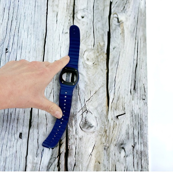 Disney Parks Blue & White Monsters U. Magic Band + Replacement Band - Picture 2 of 11